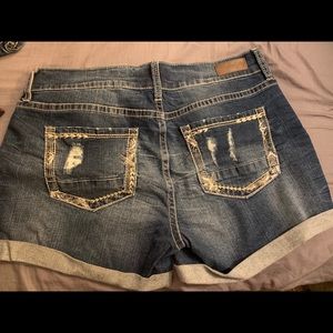 Buckle daytrip shorts size 34